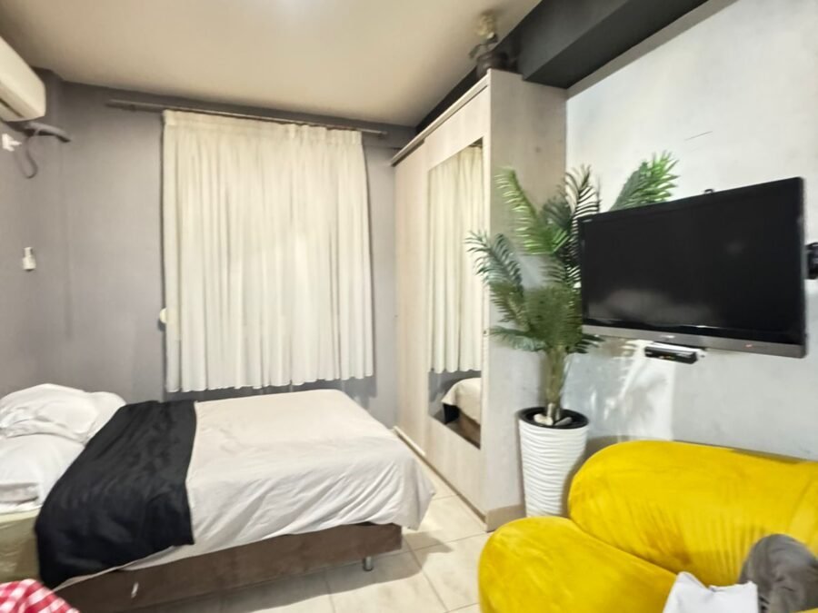 Fully Renovated Studio Apartment in Koukaki
