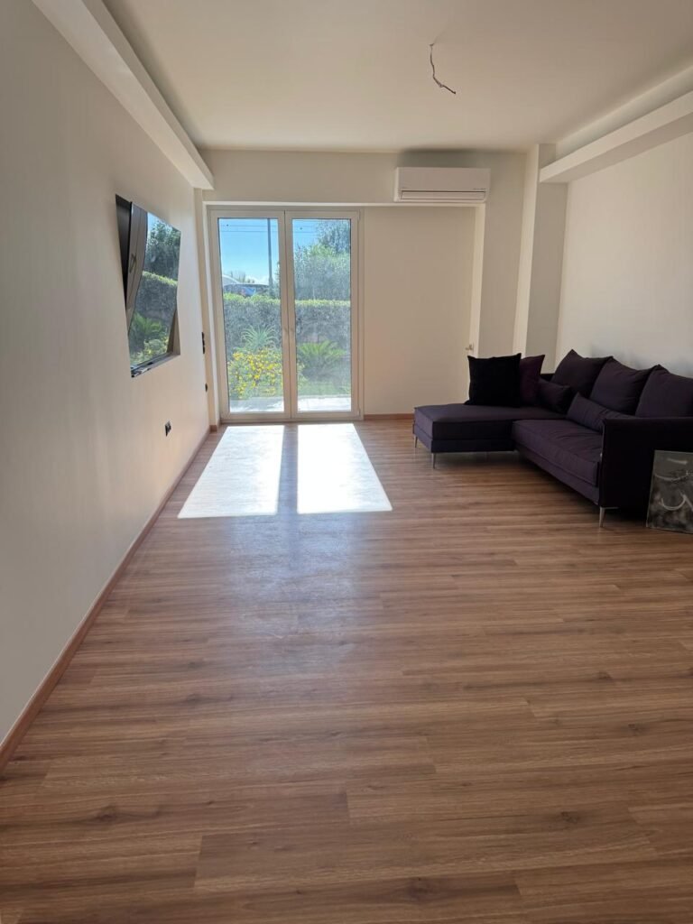 Turnkey Seaside Apartment: Fully Renovated Ground-Floor Property in Paleo Faliro · VelaProperty